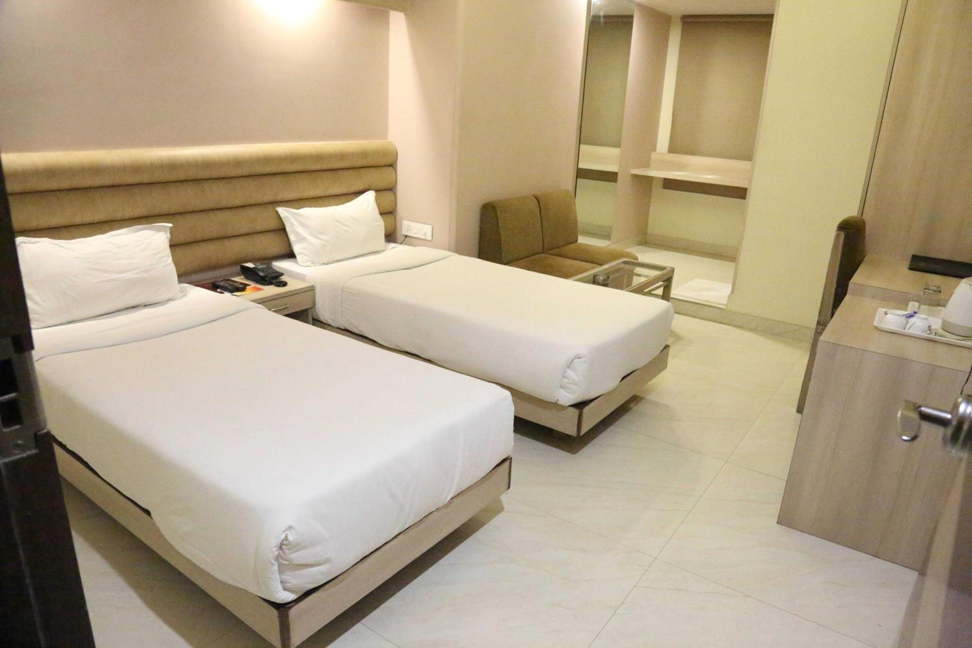Palette Hotel Nisarga By Sunday Bhopal Luaran gambar