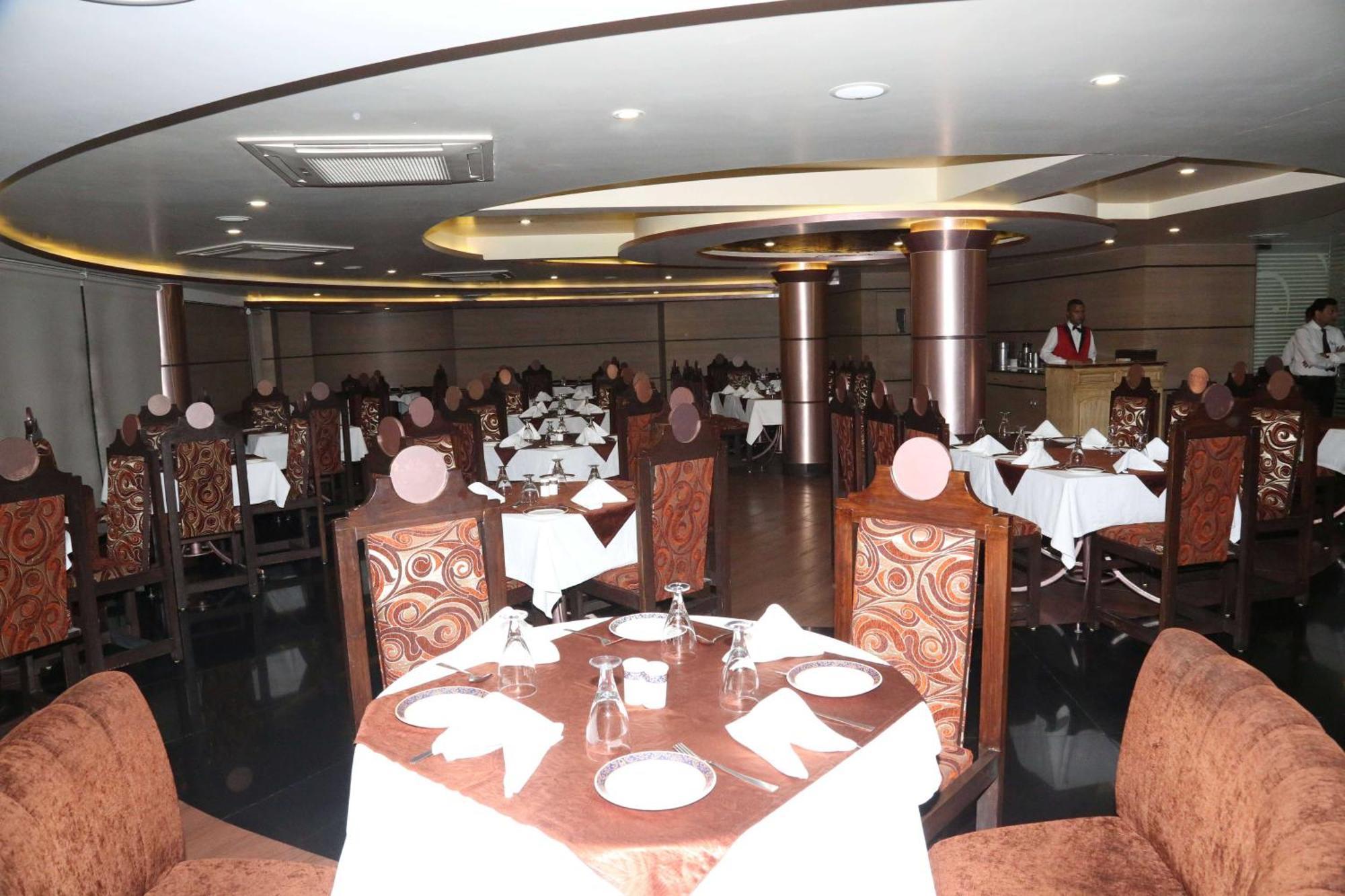 Palette Hotel Nisarga By Sunday Bhopal Luaran gambar